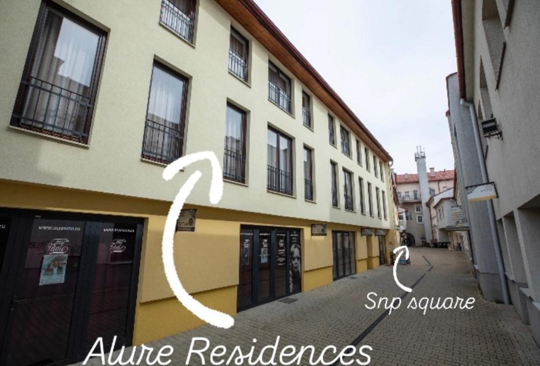Alure Residences 10 - 24H Self Check-In & Private Parking Next To The Apartment Building Included, City Center Right On Snp Square In A Quiet Passage, New Building, Best Deal In Town Banská Bystrica Esterno foto